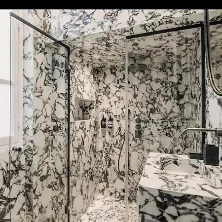 Le Cocon Vendome Apartment